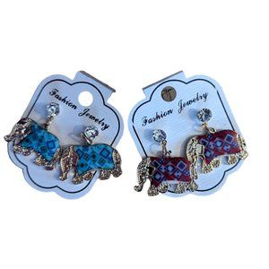 Women's NWT set of 2 elephant earrings, blue/red